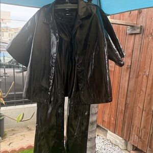 Chic Black Leather Women's Jacket